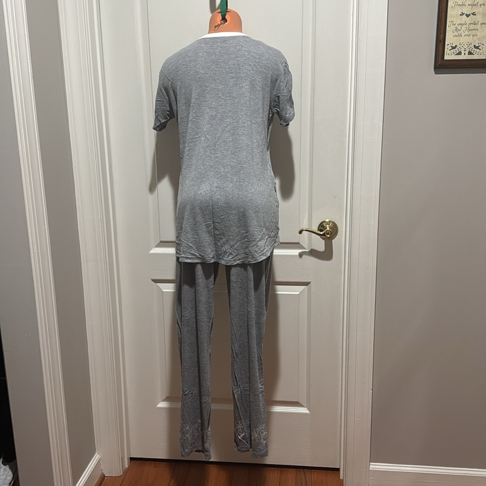 SOMA 2p Pajama Split V Neck Top Pants Set Gray White XS $55 GUC - Picture 5 of 8